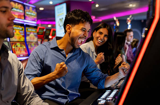 Texas Poker table interface on jalantoto login mobile showing hole cards and community cards